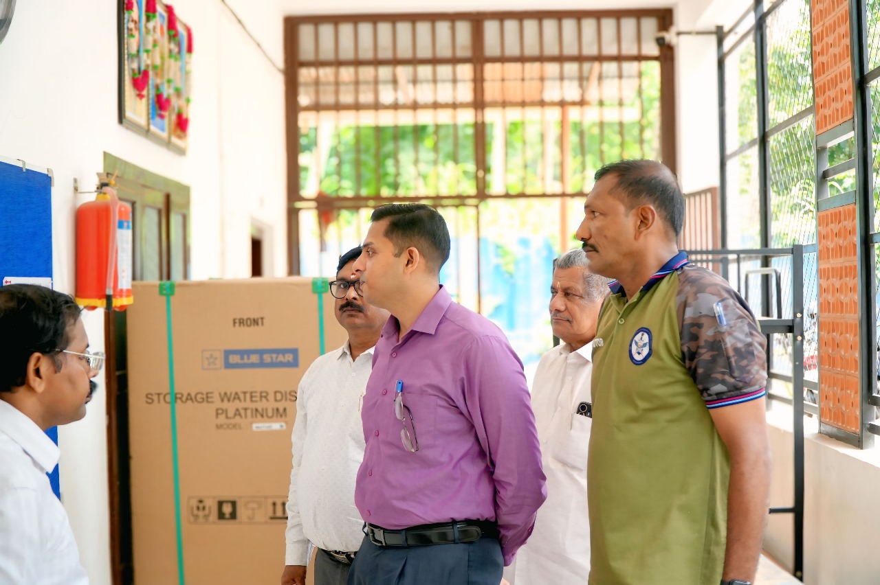 Sarin Sir campus visit — file sarin-visit-02.jpg