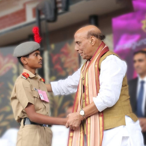 Vidyadhiraja Vidyapeetom — campus and cadet life